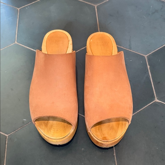 Bryr Shoes - Bryr Clay Leather “Norma” Clog